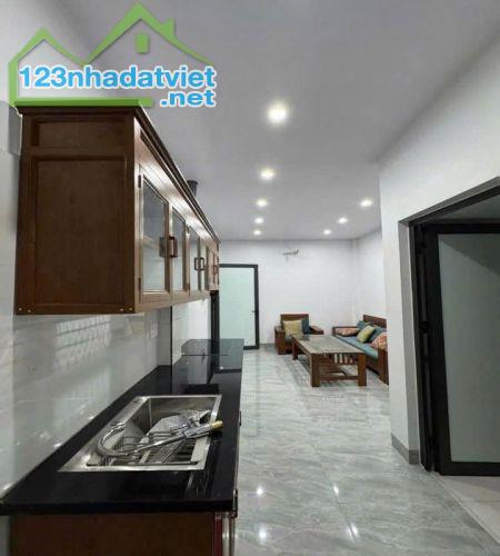 Chính chủ cho thuê nhà mới xây mới Địa chỉ: số 25 ngõ 326/18 TDP số 5 Cổ Nhuế 2, Bắc Từ - 2