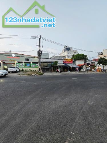 Bán nhà 56m*48m, nhỉnh 45 tỷ, mặt tiền Phạm Hữu Lầu, Quận 7 - 1