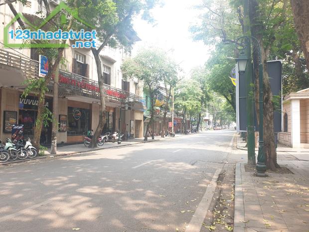 ⚜️ Tòa Văn phòng VIP Mặt phố Tràng Thi, Hoàn Kiếm, 330m2 9T MT 25m, Chỉ 190 Tỷ ⚜️