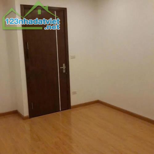Cho thuê nhà ngõ phố Hương Viên Hai Bà Trưng 30m x 5 tầng, giá 12tr/tháng - 1