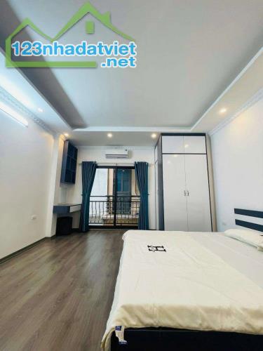 Bán nhà Phạm Văn Đồng 6 tầng 38m2 thang máy nhập, hai thoáng, ngõ rộng, kinh doanh, giá 8. - 1
