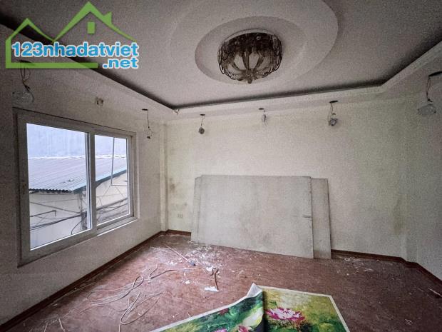 BÁN NHÀ KIM GIANG THANH XUÂN 6.1 TỶ 34M VỊ TRÍ CỰC ĐỈNH 10M RA PHỐ FULL NỘI THẤT - 2