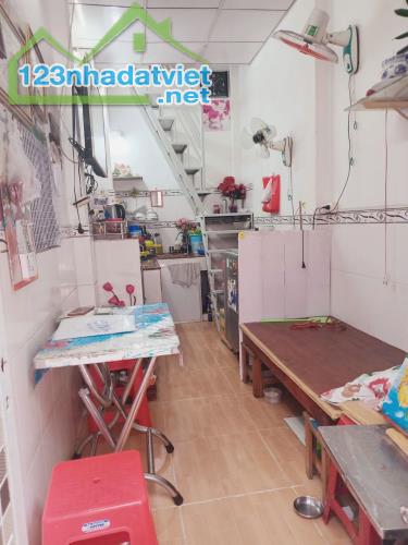 Bán nhà Bùi Thế Mỹ, P10, Tân Bình, gần Lạc Long Quân, 2 tầng, chỉ hơn 1 tỷ - 1