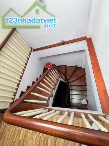QUẬN 10, BÁN NHÀ 2 TẦNG, 48m2, SÁT MT NGUYỄN KIM, GẦN CHỢ NHẬT TẢO, NHỈNH 6 TỶ - 4