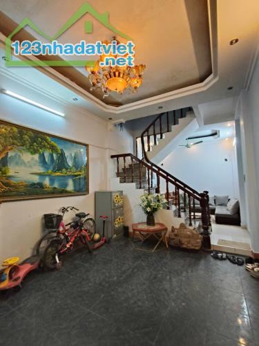 NHÀ ĐẸP CHÙA LÁNG ĐỐNG ĐA 43M*4T NHỈNH 10 TỶ, CÔNG NĂNG FULL, QUÁ HIẾM, DÂN XÂY CHẮC CHẮN - 1
