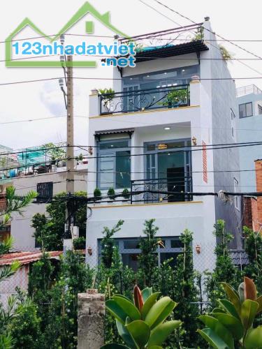 Bán nhà 3.5 tấm Phan Huy Ích p12 gò vấp.xe hơi đỗ cửa chỉ 4.2 tỷ - 4