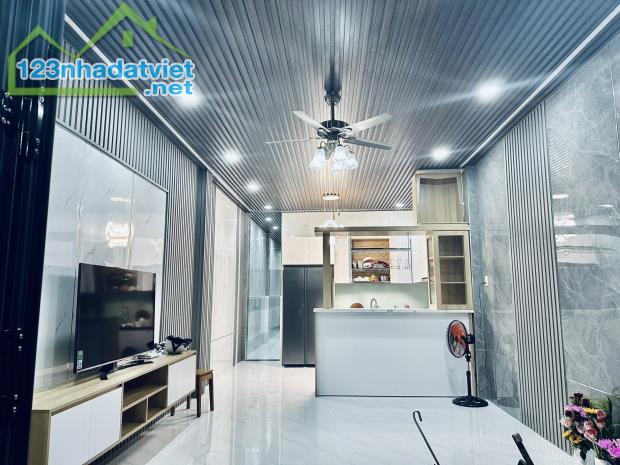 📣📣CHÍNH CHỦ CẦN BÁN GẤP NHÀ 2 TẦNG BTCT + (TẶNG KÈM 2 CĂN NHÀ CẤP 4 ĐANG CÓ DÒNG TIỀN - 3