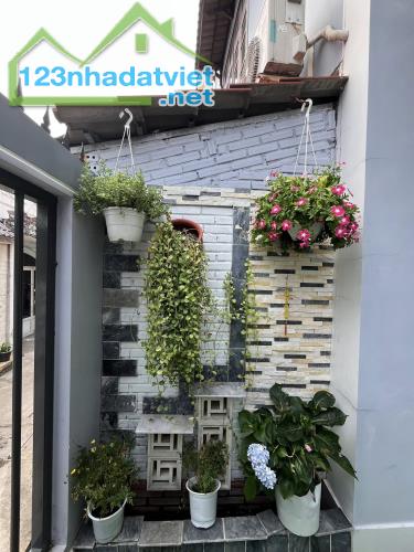 📣📣CHÍNH CHỦ CẦN BÁN GẤP NHÀ 2 TẦNG BTCT + (TẶNG KÈM 2 CĂN NHÀ CẤP 4 ĐANG CÓ DÒNG TIỀN - 4