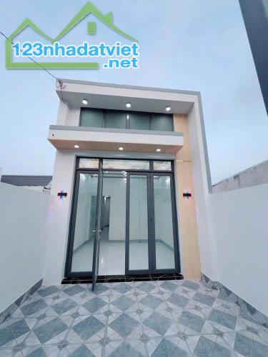 Bà chị kẹt tiền bán gấp căn nhà 96m² ngay Bà Điểm 4, Hóc Môn – SHR – 750 triệu