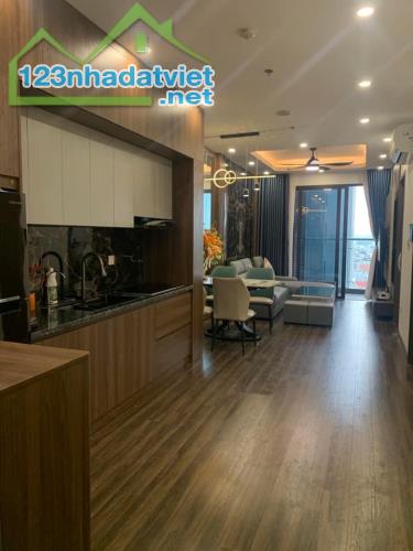 Cho thuê căn hộ 2 phòng ngủ tại DIAMOND TOWER - 3