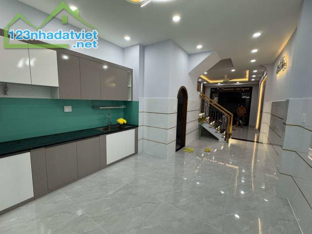 NHÀ ĐẸP THẠCH LAM – XE HƠI TRÁNH NHAU – 4 TẦNG – 4PN – CHỈ 7.4 TỶ! - 2