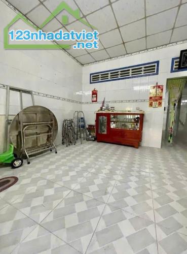 Giá Sốc Giảm sâu Giá 870tr Sổ Hồng Riêng Sẵn 128m2 ở Bà Điểm 6  Hóc Môn chủ ngộp bán nhanh - 2
