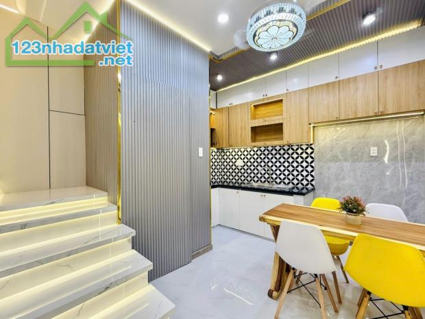 Nhà đẹp không tì vết - Gần chợ Thạch Đà - Gò Vấp - Giá 3.9 tỷ - 3
