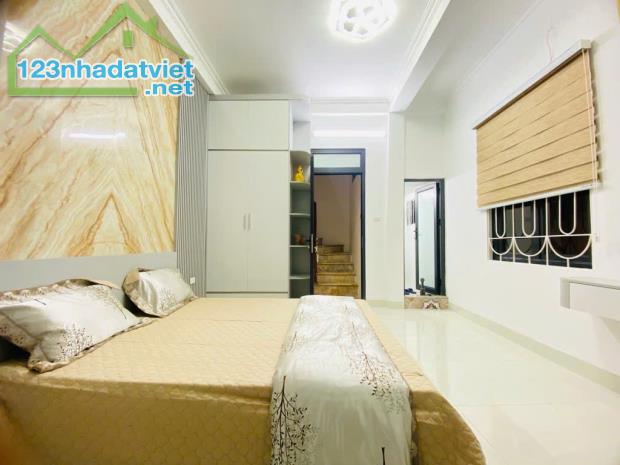 Cơ Hội Vàng: Nhà Phố Thái Thịnh, Đống Đa, tiện ích khắp nơi - 2