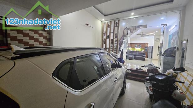 Bán Nhà Nguyễn Tuân, Cách 1 Nhà Ra Phố, 54m², Giá 21 Tỷ