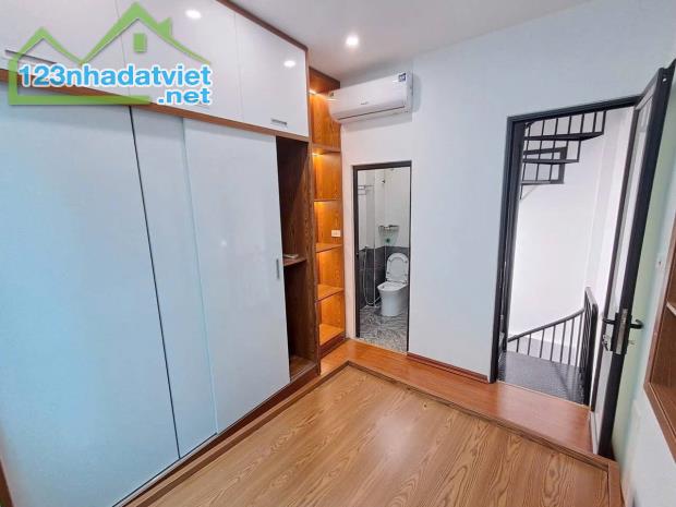 Bán Nhà Phố Thịnh Quang 32/50m2 x 4 tầng, mặt ngõ thông rộng, ở sướng kính doanh đỉnh - 1
