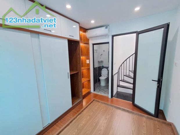 Bán Nhà Phố Thịnh Quang 32/50m2 x 4 tầng, mặt ngõ thông rộng, ở sướng kính doanh đỉnh - 2