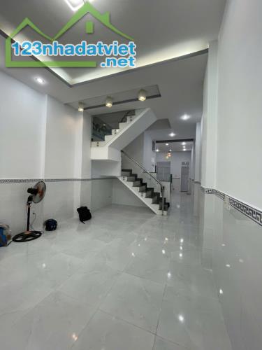 Bán Gấp nhà Liên khu 8-9 Gò Xoài hẻm 5m thông 64m2,2 Tầng Nhỉnh 4 tỷ