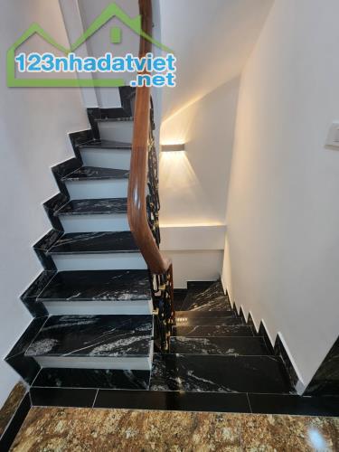 BÁN NHÀ 7T GẦN HỒ VÕ THỊ SÁU, HAI BÀ TRƯNG, NHÀ ĐẸP THANG MÁY XỊN SÒ, DT 42M2 GIÁ 17,9 TỶ - 4