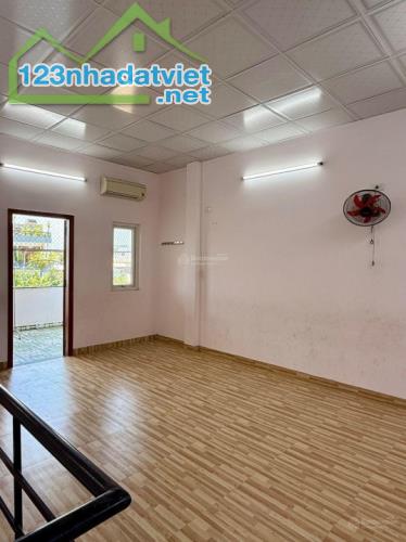 Bán nhà Chính Kinh, Thanh Xuân - 38m2 Nhà 4 tầng, 3PN, 3WC Chỗ để xe riêng. - 1