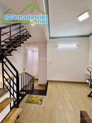 Bán nhà Chính Kinh, Thanh Xuân - 38m2 Nhà 4 tầng, 3PN, 3WC Chỗ để xe riêng. - 2