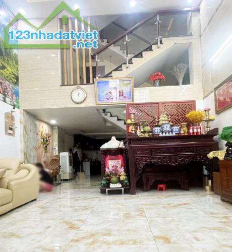 Nhà đẹp 5 tầng, Hẻm Xe Hơi 8m, Lý Thường Kiệt, Tân Bình, 5.5x15m, 82m2, nhỉnh 16 tỷ TL