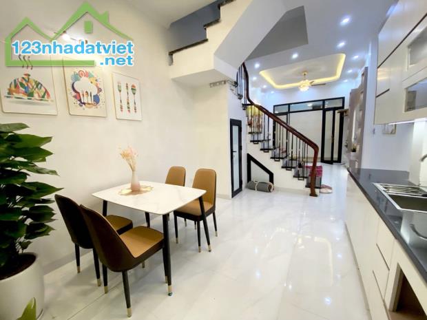 Siêu Phẩm Chợ Khâm Thiên, Đống Đa 40m2, 3 Thoáng, Chỉ 6.85 tỷ - 2