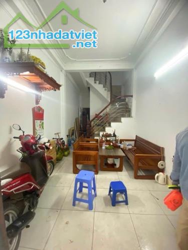 Bán nhà phân lô VIP Mạc Thái Tổ, Cầu Giấy – 40m² – 4 tầng – Ô tô tránh – Giá 15 tỷ - 2