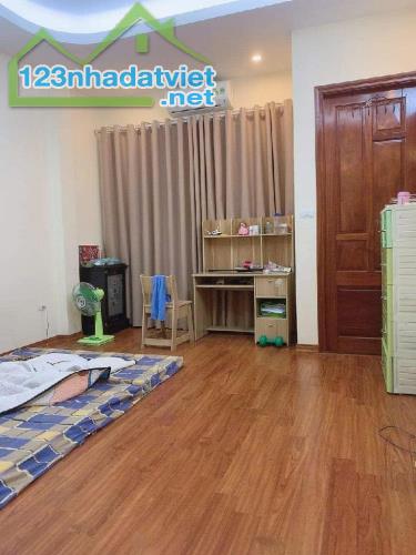 Bán nhà Mạc Thái Tổ, Cầu Giấy – 50m² x 5 tầng – Phân lô ô tô tránh – Vỉa hè – GIÁ 23 tỷ TL - 2