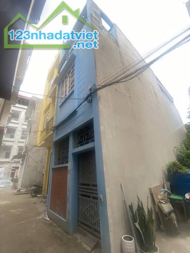 SIÊU PHÂM NHÀ CÀN BÁN NHANH, HUYỀN KỲ PHÚ LƯƠNG, HÀ ĐÔNG ,HÀ NỘI,

 RA ĐƯỜNG Ô TÔ TRÁNH - 3
