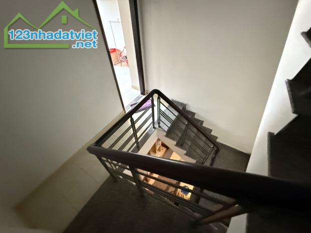 Cc cần bán nhà 3 tầng MT KD VIP đường Nam Thọ 3, giá sập sàn chỉ nhỉnh 7 tỷ.