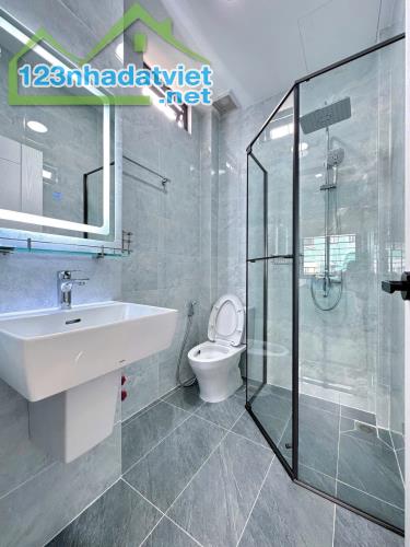 Bán nhà MT Ung Văn Khiêm – Tân Cảng – 129m² – 5 tầng – chỉ 33 tỷ – Vị trí KD siêu hot! - 1
