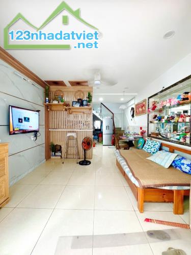 Bán Nhà Bình Tân, khu víp Gò Xoài sát mặt tiền, 3 tầng, hẻm 3m, nhà mới ở ngay chỉ 3 tỷ x - 4