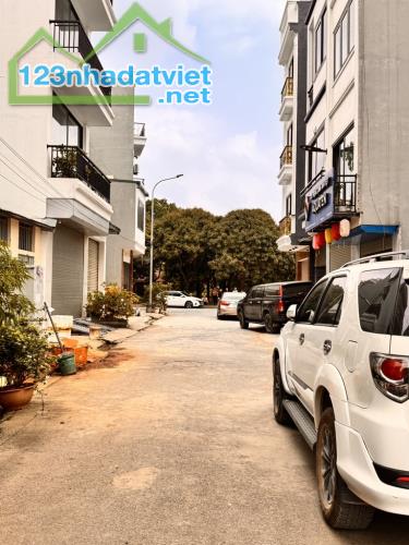 Bán nhà 6 tầng khu 6.9 Vân Canh, thang máy, kinh doanh, vỉa hè, ô tô tránh chạy vòng quanh