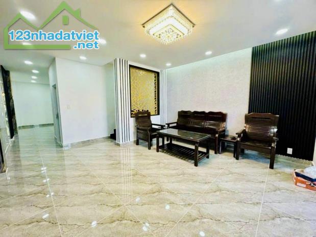 NHÀ MỚI KENG – DTSD 129M² – Ô TÔ 7 CHỖ NGỦ TRONG NHÀ – NAM LONG Q7 – NHỈNH 5Đ TL - 2