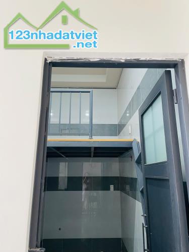 CHO THUÊ PHÒNG+GÁC LỬNG - GIÁ TỐT, AN NINH MỚI 100%, Đ.HỒ VĂN LONG, P.BÌNH HƯNG HÒA B,