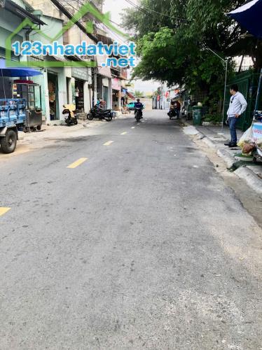 BÁN ĐẤT THỦ ĐỨC MẶT TIỀN KINH DOANH DT 210 M2 GIÁ 11 TỶ TL