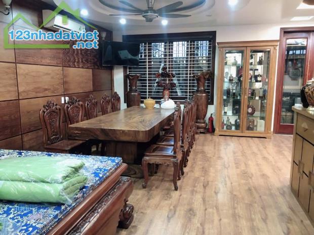 BÁN BIỆT THỰ KĐT VĂN PHÚ, HÀ ĐÔNG - 246M² - MT 9.5M - VỈA HÈ RỘNG - KD SẦM UẤT - GIÁ CHỈ - 1