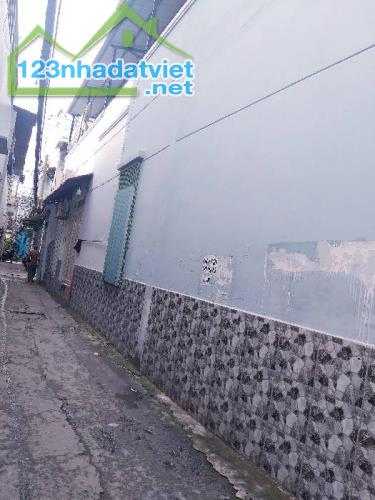 Nhà HXH Bông Sao . Phường 5 Quận 8 . Ngay chợ sáng Bùi Minh Trực DT 4,3mx21m DT đất 91m2 + - 4