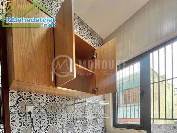 CHDV 5 TẦNG THANG MÁY - BÙI ĐÌNH TUÝ - 12 PHÒNG KHÉP KÍN CAO CẤP - 70TR/THÁNG - 16.3 TỶ.