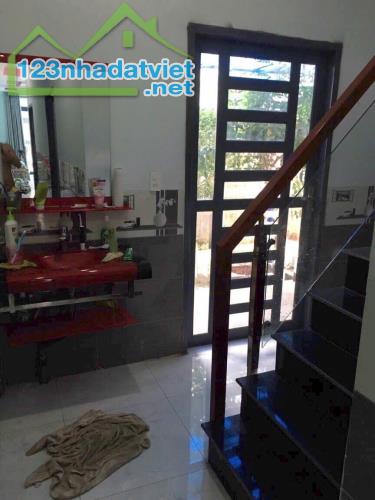 Bán nhà p Trảng Dài đổ gác 153m2 đường xe hơi ngay ĐH Công nghệ chỉ 2,45 t ỷ - 4