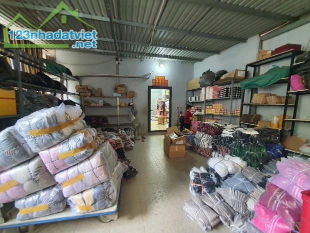 Bán đất mặt tiền Linh Đông , Thủ Đức, 1127m2, full thổ cư, Ngang khủng gần 26m, Gía chỉ - 3