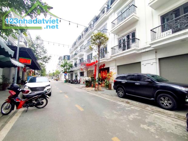 Liền kề Dự án Việt Phát - Vĩnh Niệm, 63m 4 tầng, full đồ, Giá 6.1 tỉ - 1