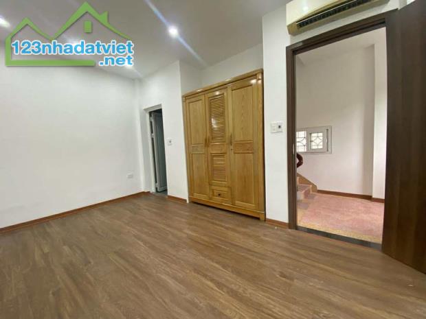 🔥Chỉ Hơn 5 Tỷ, Có Nhà 5 tầng 3 Ngủ Tại Kim Giang - Cầu Lủ - Lô Góc 2 Thoáng,- full đồ🔥 - 1