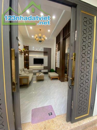 🔥Chỉ Hơn 5 Tỷ, Có Nhà 5 tầng 3 Ngủ Tại Kim Giang - Cầu Lủ - Lô Góc 2 Thoáng,- full đồ🔥 - 2