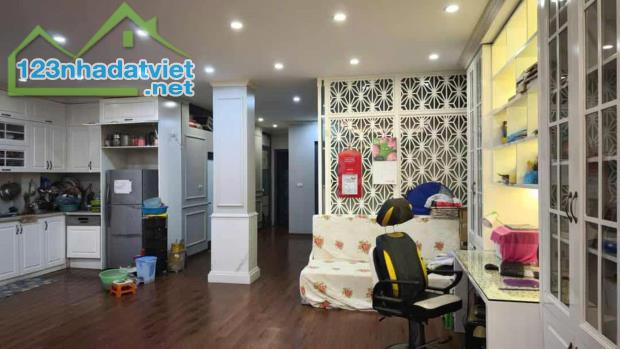 NHÀ MẶT PHỐ CỔ NGỌC LÂM 175M, 6T, MT7.5M, THANG MÁY, VỈA HÈ RỘNG, KD BẤT CHẤP, DÒNG TIỀN. - 3
