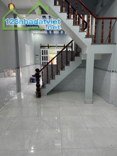 Bán nhà 1 Trệt 1 Lầu Biên Hòa,SHR đường xe hơi,gần cầu Mới Hóa An - 2