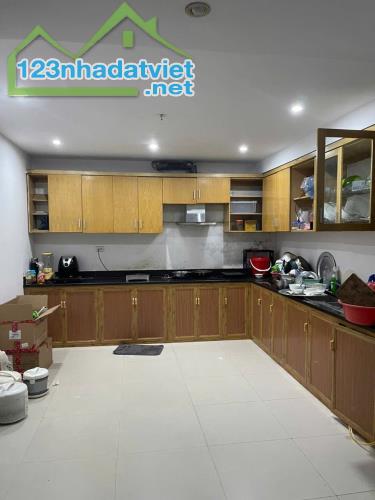 Phân lô Lê Trọng Tấn, gần phố, Ô tô, ngõ thông, 57m 4 tầng 3.6m mặt, Giá 13 tỷ 0796193699