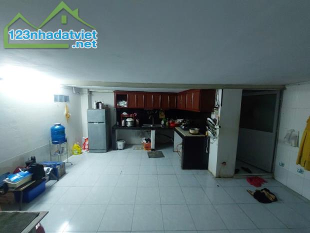Bán nhà 100m2 LÔ GÓC 2 MẶT HẺM P.An Bình Dĩ An,giáp giới TP Thủ Đức - 1