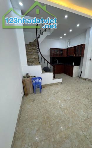 Bán nhà 32m 4 tầng ngõ rộng thoáng đẹp tại 296 Minh Khai, HBT - 4